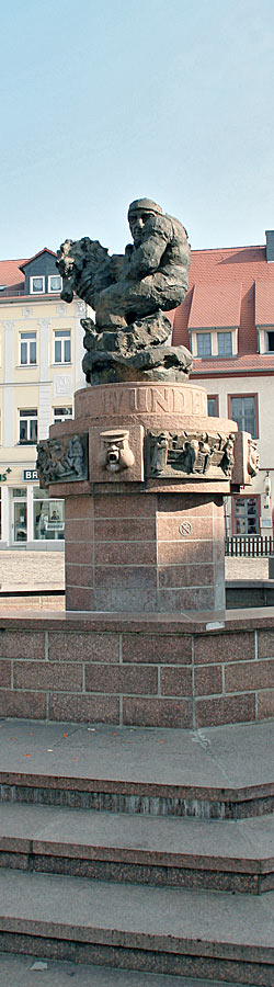 Ringelnatzbrunnen auf dem Marktplatz von Wurzen